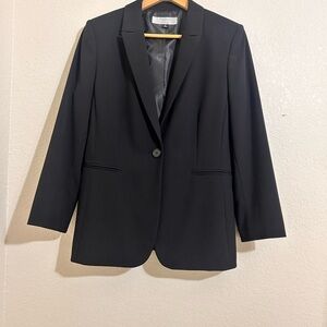Tahari Black Blazer size 12  with Notched Lapels and Relaxed Fit
